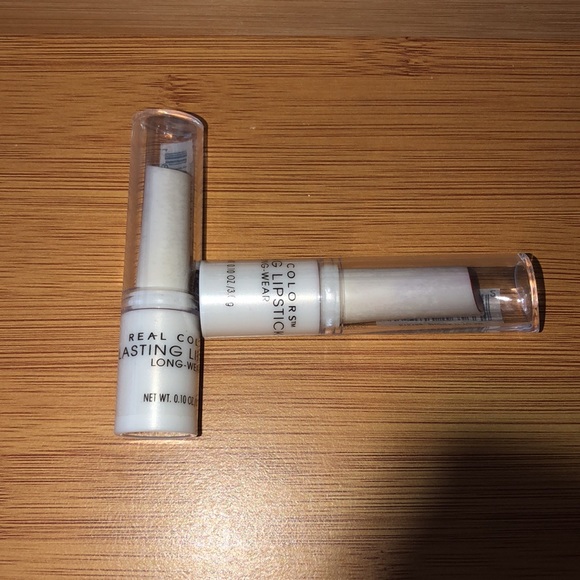 Real Colors Lasting Lipstick 💄 (set of 2) - Picture 2 of 7